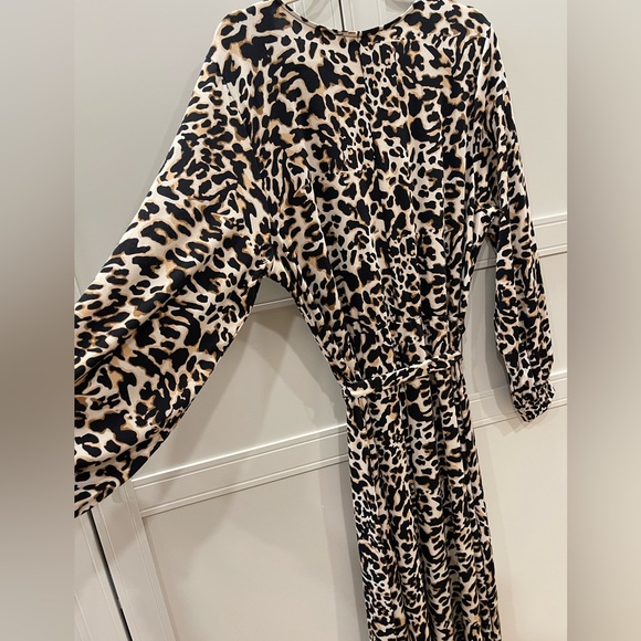 Eloquii Leopard Print Plus Size Maxi Dress - Picture 5 of 10